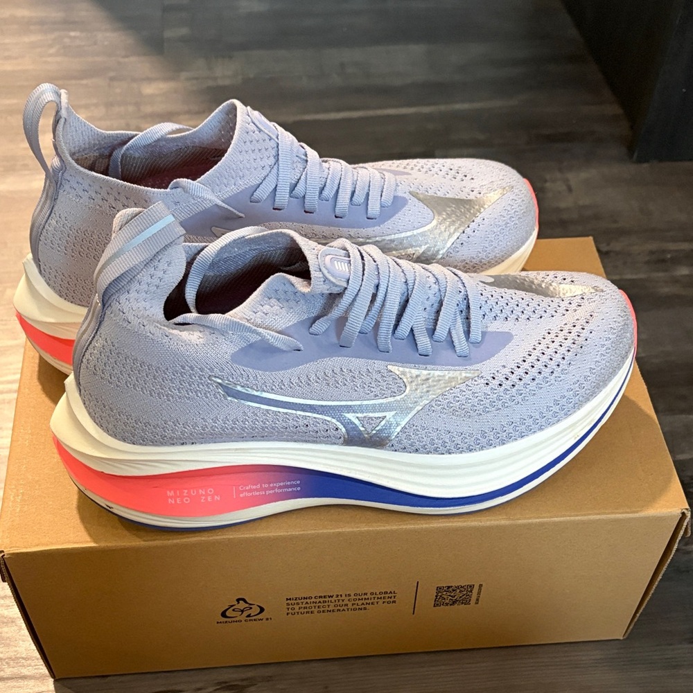 Mizuno Athletic Shoes in Lavender and Pink